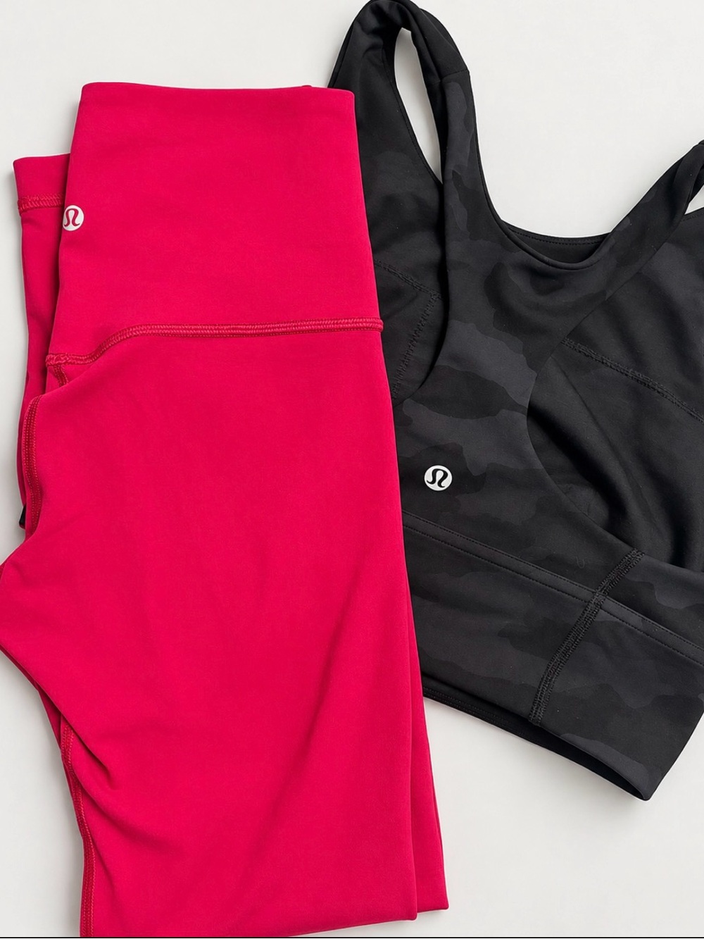 lululemon athletica Women’s High-Rise Leggings and sport bra bundle